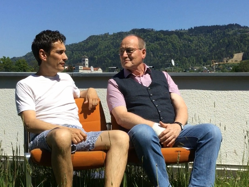 Regio-V Manager Peter Steurer (links) und sein Vorgänger Franz Rüf sprechen über 30 Jahre LEADER in Vorarlberg.
Was 30 Jahre LEADER in Vorarlberg gebracht haben