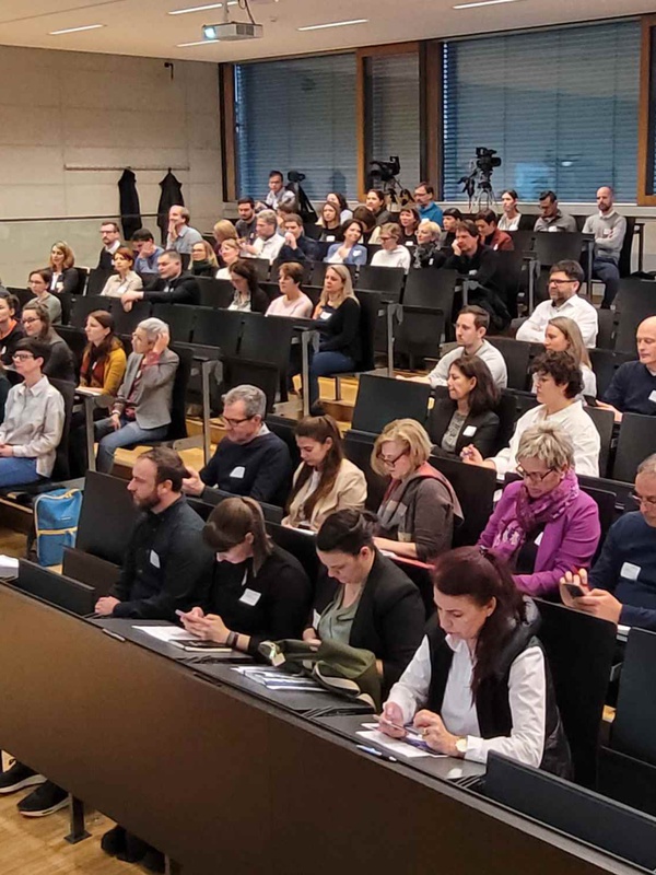 Bei einer Tagung diskutierten VertreterInnen von Gemeinden, Verwaltungen, Sozial- und Bildungseinrichtung über die Zukunft der Bürgerservices in Vorarlberg. Foto: ARGE Soziale Nahversorgung