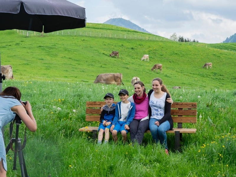 Am Foto-Bänkle wurden die BesucherInnen mit ihren Leidenschaften porträtiert