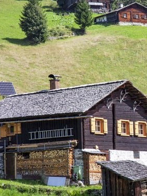 Das Maisäß Montiel in St. Gallenkirch wurde in 2019 als "Montafoner Baukultur" ausgezeichnet. Foto: www.meznar.media